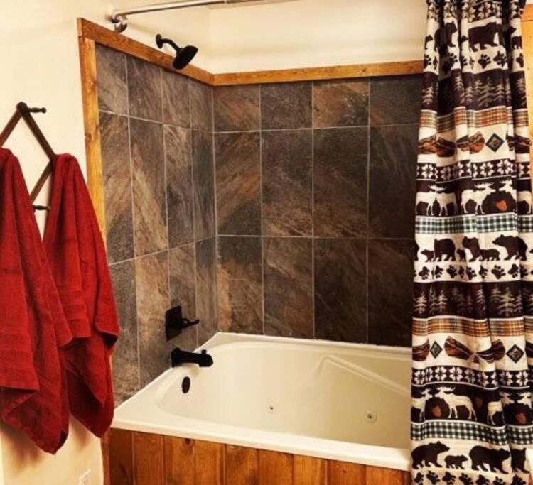 יוריקה ספרינגס The Hideaway At Bear Mountain Log Cabins מראה חיצוני תמונה